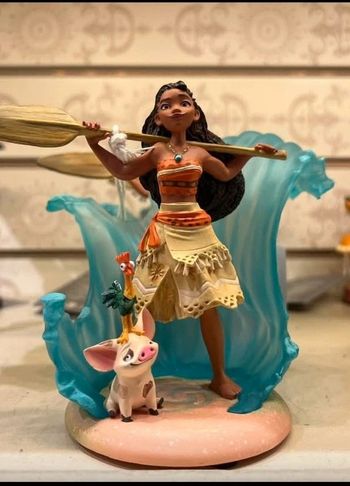 Figurine vahiana disneyland paris