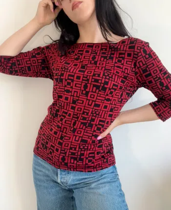 Haut à manches 3/4 à motifs noir et rouge années 90 taille M