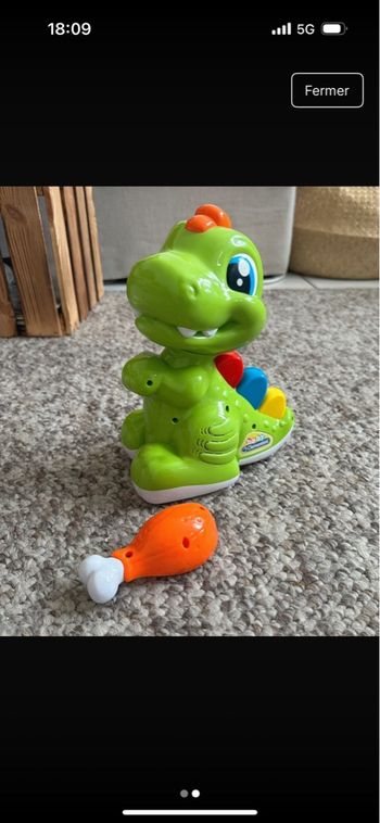 Jouet interactif Baby Clementoni - Dino gourmand parlant