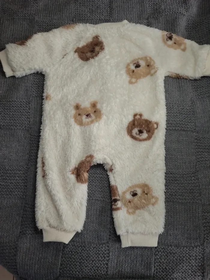 👶Combinaison pilou pilou taille 3mois-60cm 👶 - photo numéro 2