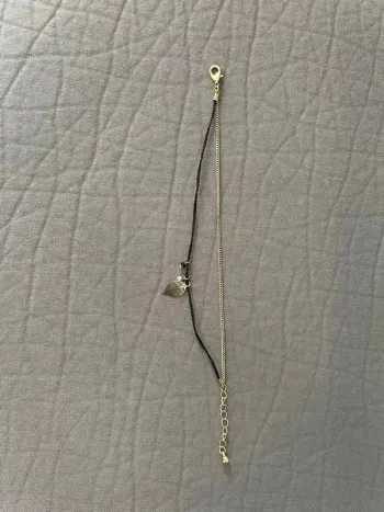 Bracelet noir et doré