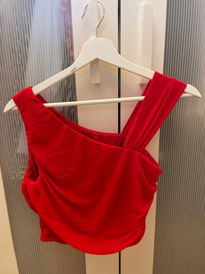Top rouge neuf
