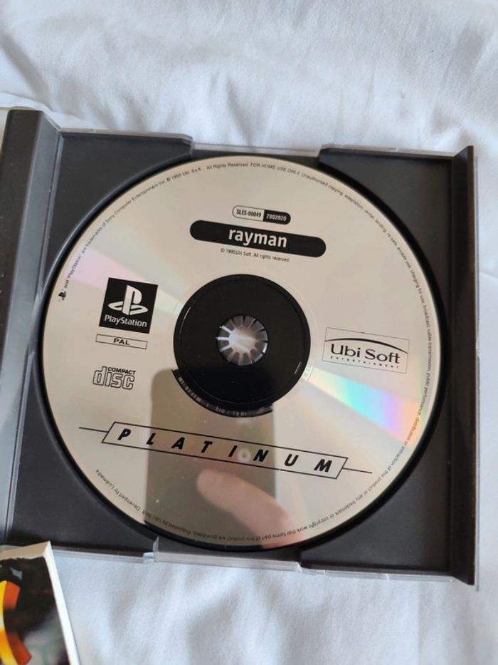 Rayman ps1 - photo numéro 3