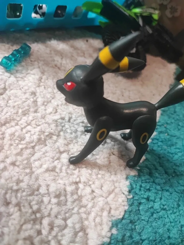 Figurine Pokemon Jouet 8 cm Umbreon Noctali – Pokemon Figure - photo numéro 4
