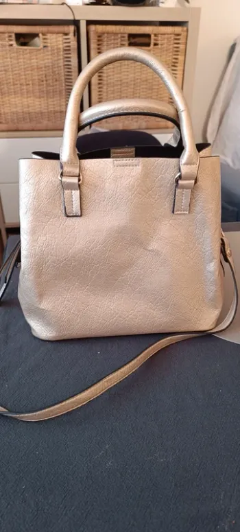 Pas de vintedgo -Sac à main doré