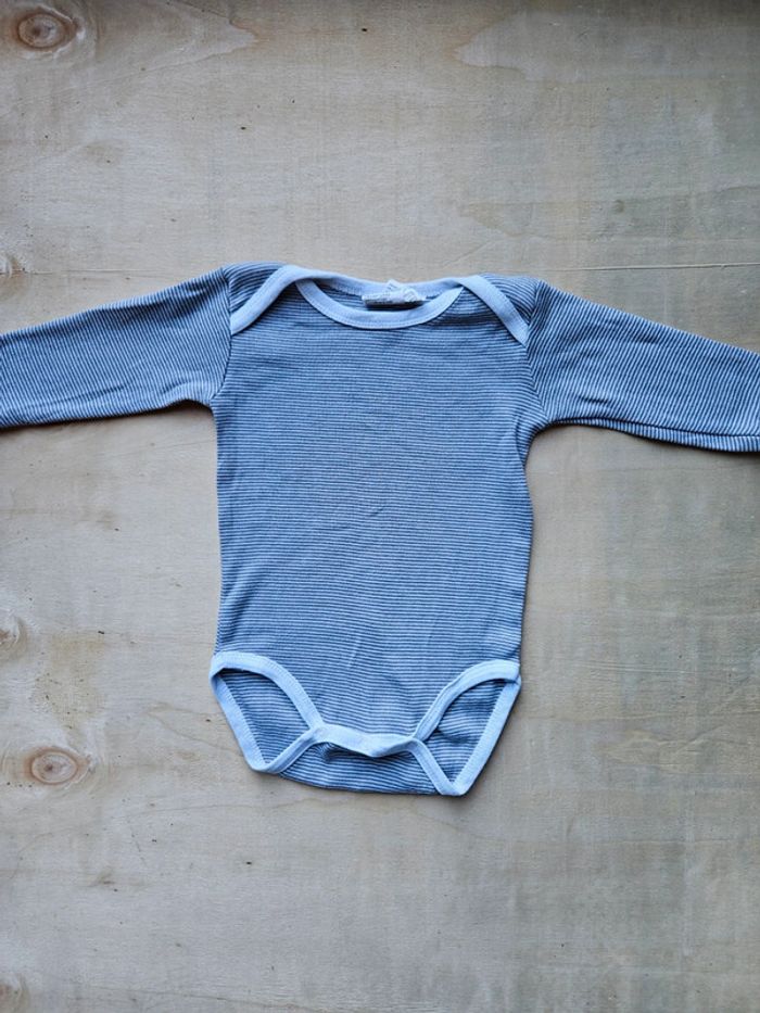 Lot de 2 bodies taille 6 mois - photo numéro 3