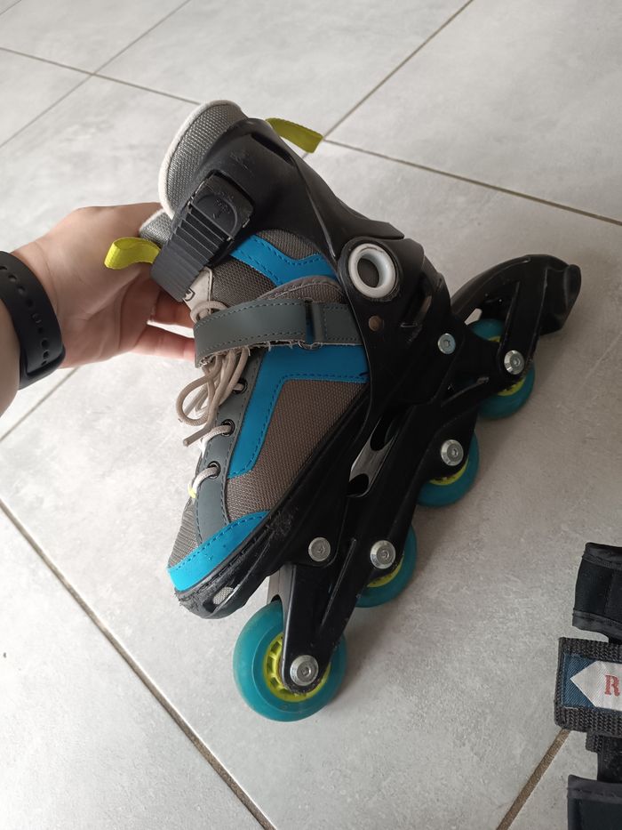 Roller enfant taille 29 32 - photo numéro 4