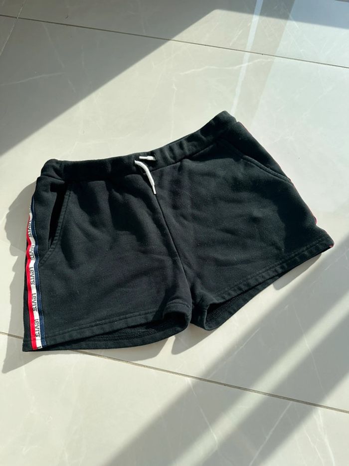 Short Lévis 16 ans - photo numéro 3