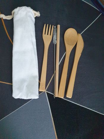 Sets de couverts en bois