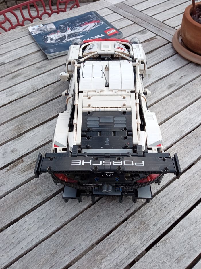 Porsche 911 RSR 42096 Lego - photo numéro 5