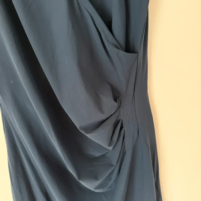 Robe XO bleu marine taille 40 - photo numéro 4