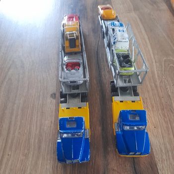 Lot 2 camions et voitures Majorette