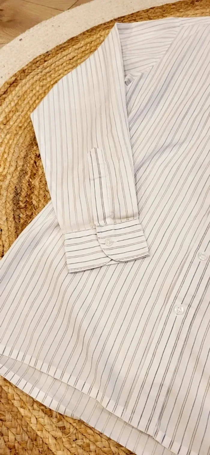 Chemise homme C&A rayée blanche/grise - Taille L - Très bon état - photo numéro 3