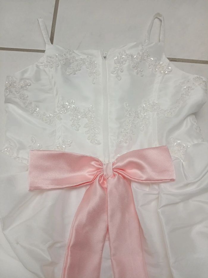 Robe de cérémonie taille 6 ans - photo numéro 4