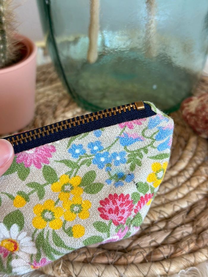 Petit porte-monnaie upcycling imprimé fleuri coloré - photo numéro 8