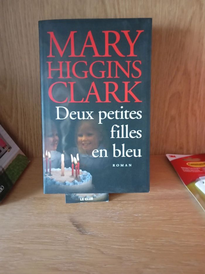 Deux petites filles en bleu