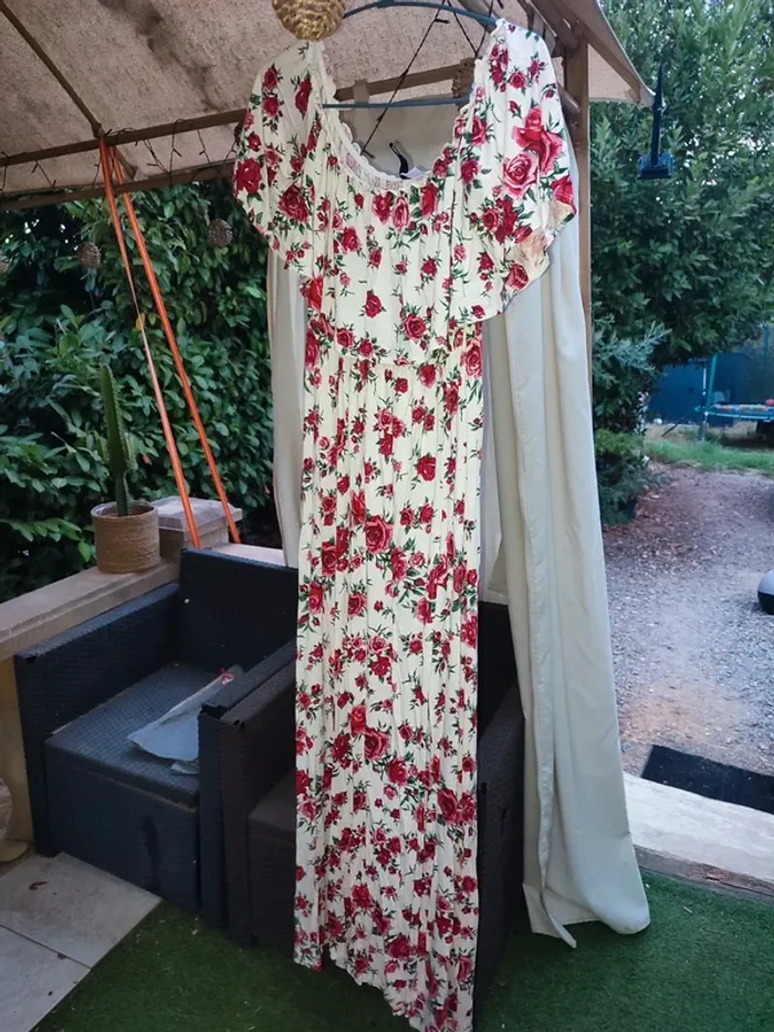Robe longue à fleurs - photo numéro 2