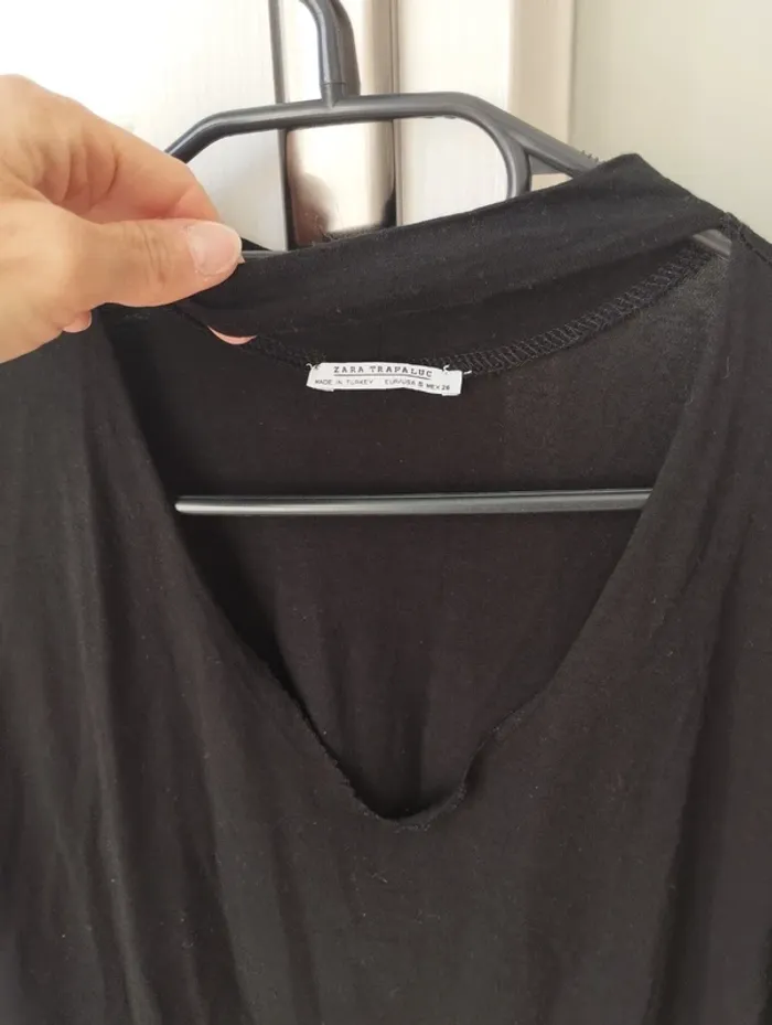 Tee shirt avec décolleté au col Zara S - photo numéro 3