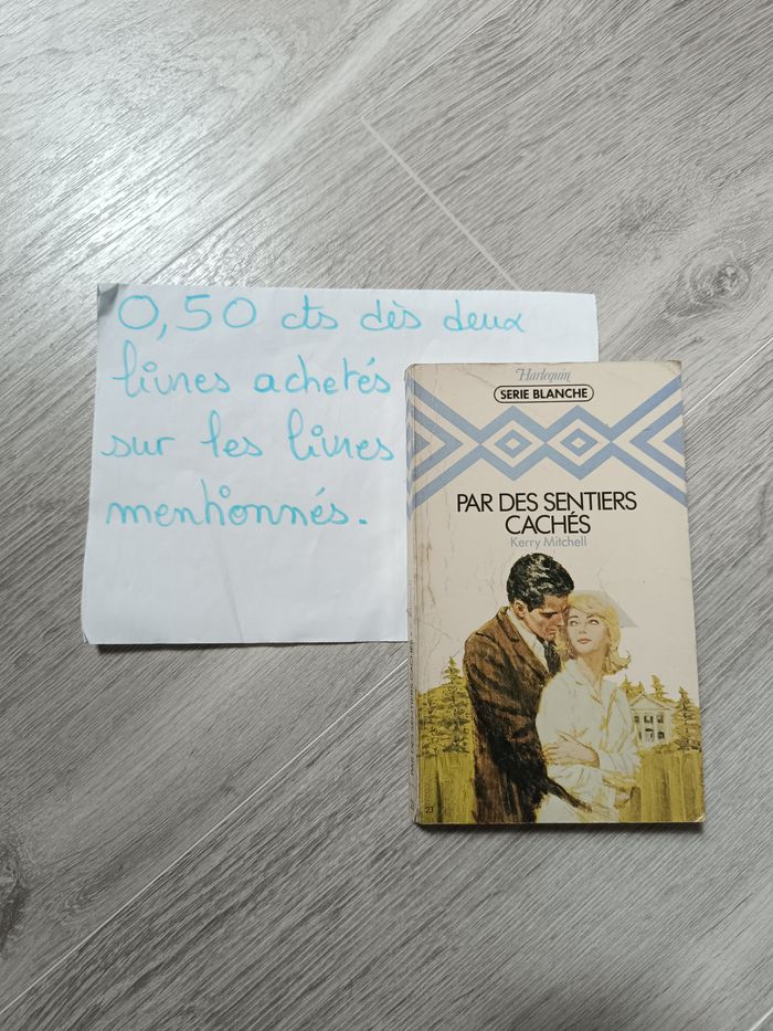 Livre Harlequin série blanche
