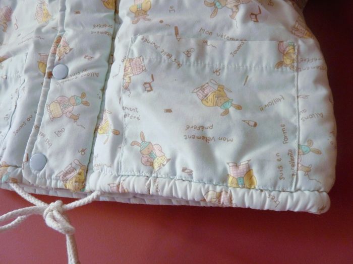 Manteau bébé Fille 18 Mois bleu avec capuche lapin TBE vintage - photo numéro 2