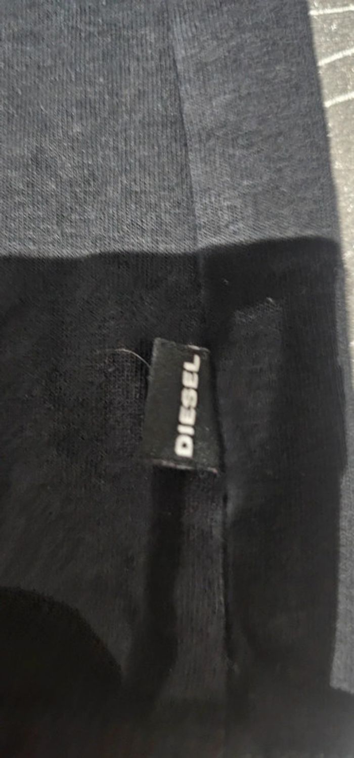 Tee shirt diesel taille s/m - photo numéro 3