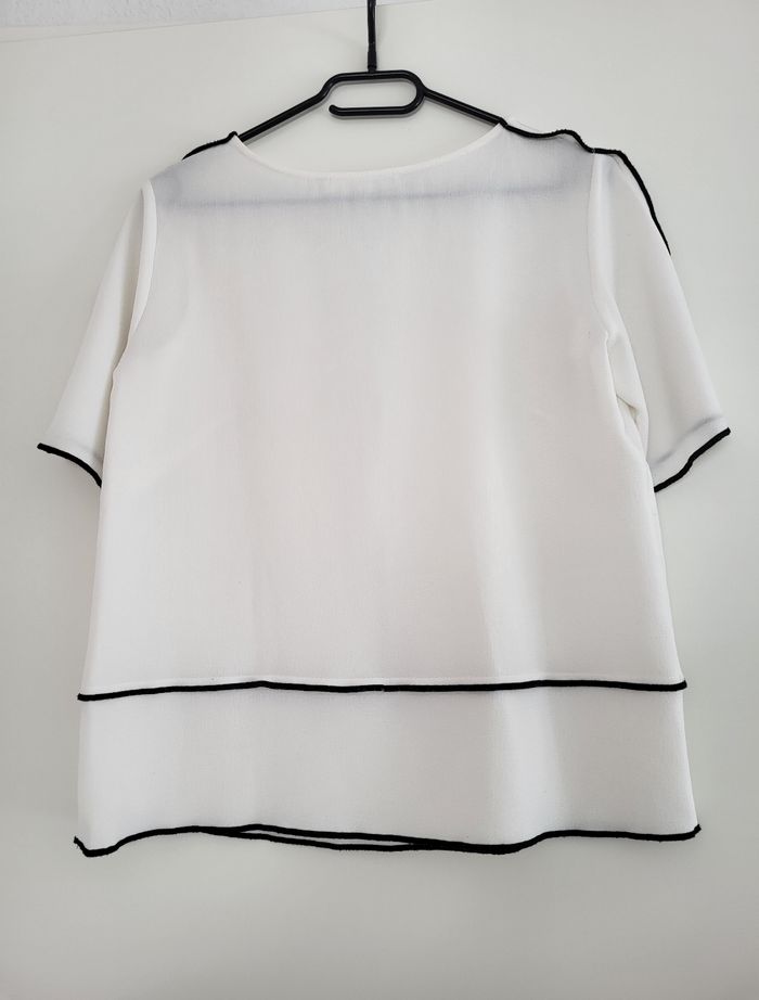 Blouse blanche - photo numéro 2
