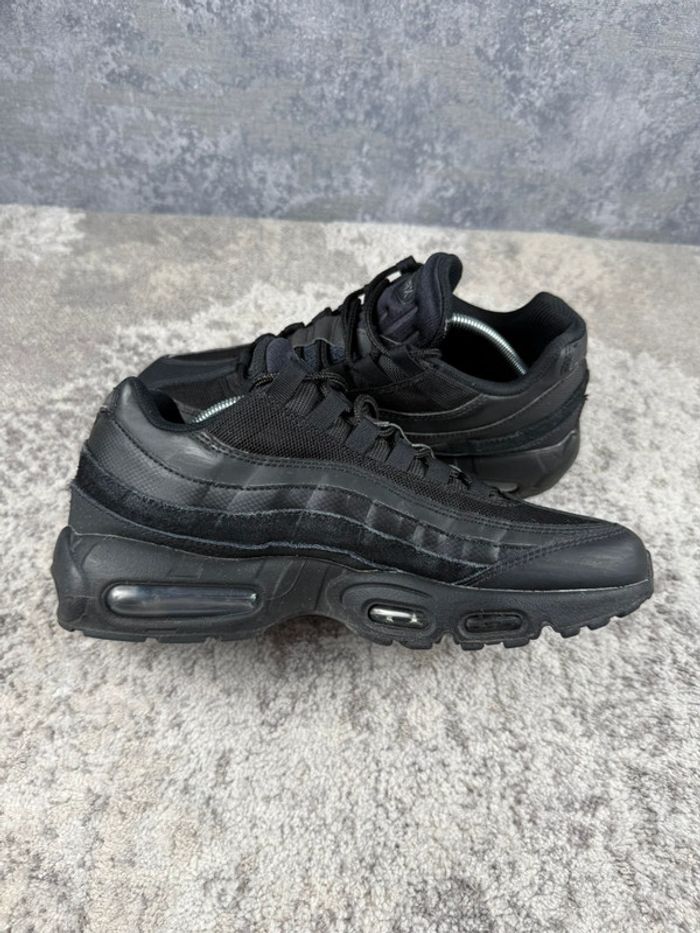 Nike Air Max 95 - Essentiel Triple Black - Full Black - photo numéro 6