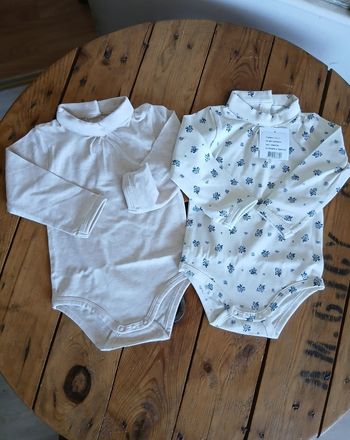 Lot de 2 bodies VertBaudet neufs taille 18 mois.