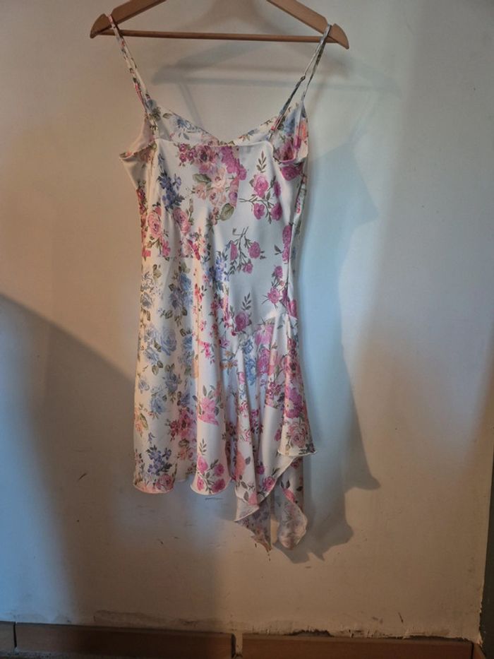 Robe d'été satinée - photo numéro 2