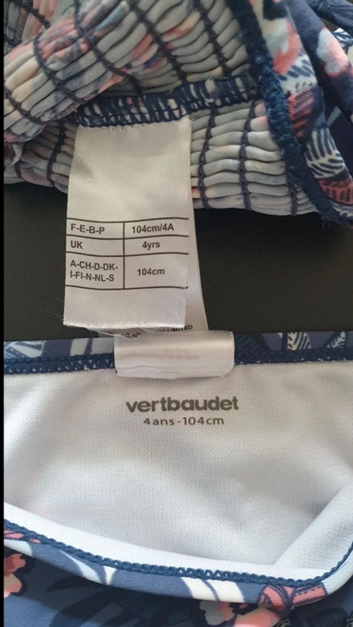 Maillot de bain 4 ans - photo numéro 3