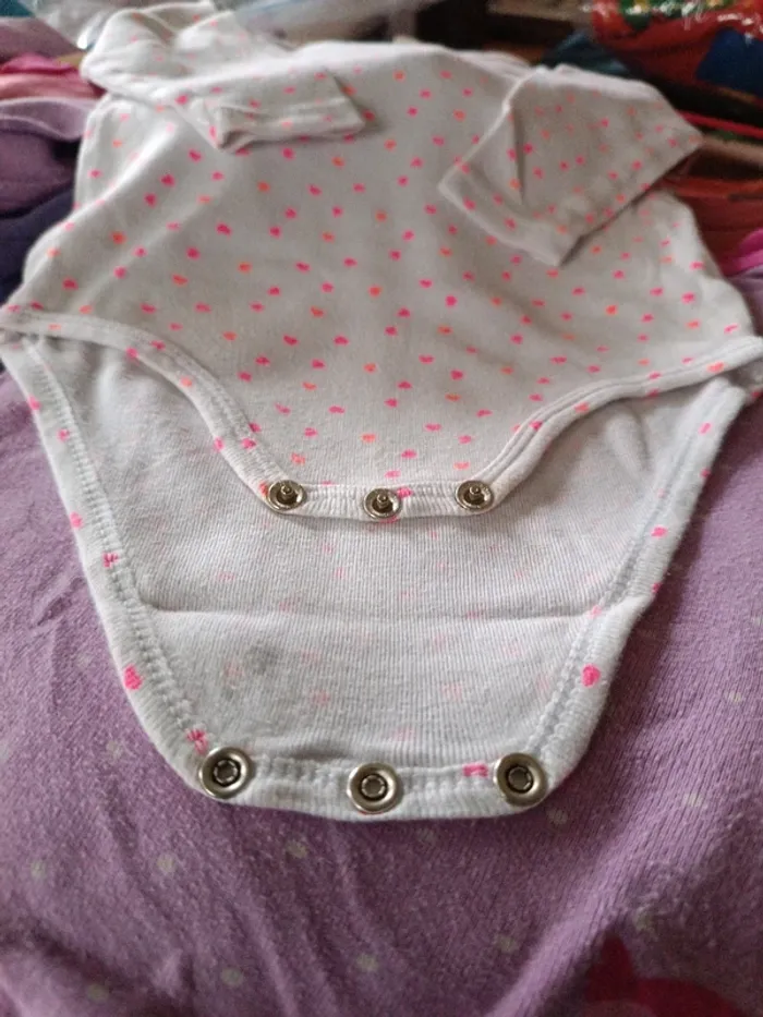 Body blanc cœurs fuchsia Kiabi 18M - photo numéro 4