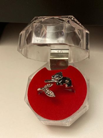 Bague avec panda feuille