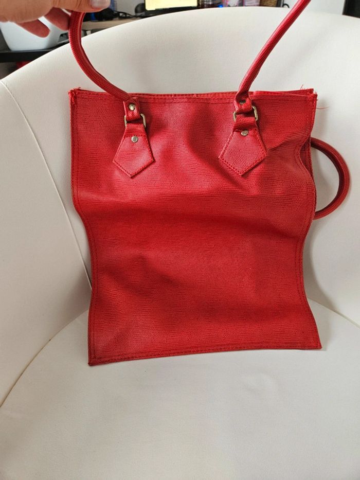 Sac rouge à main