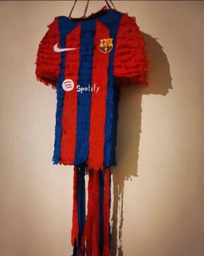 Pinata barcelone foot