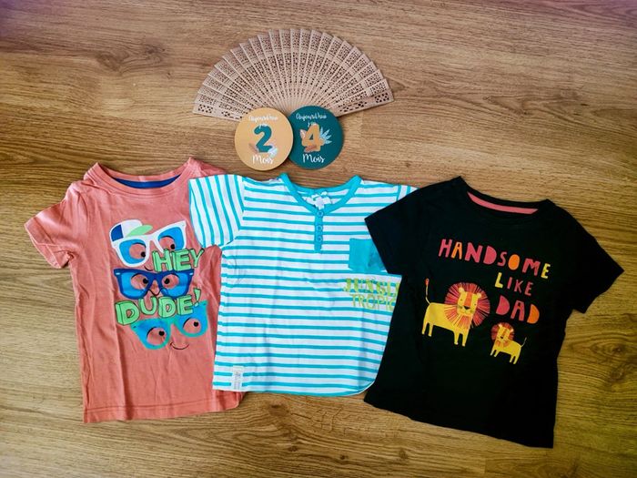 Lot de 3 t-shirts taille 24 mois