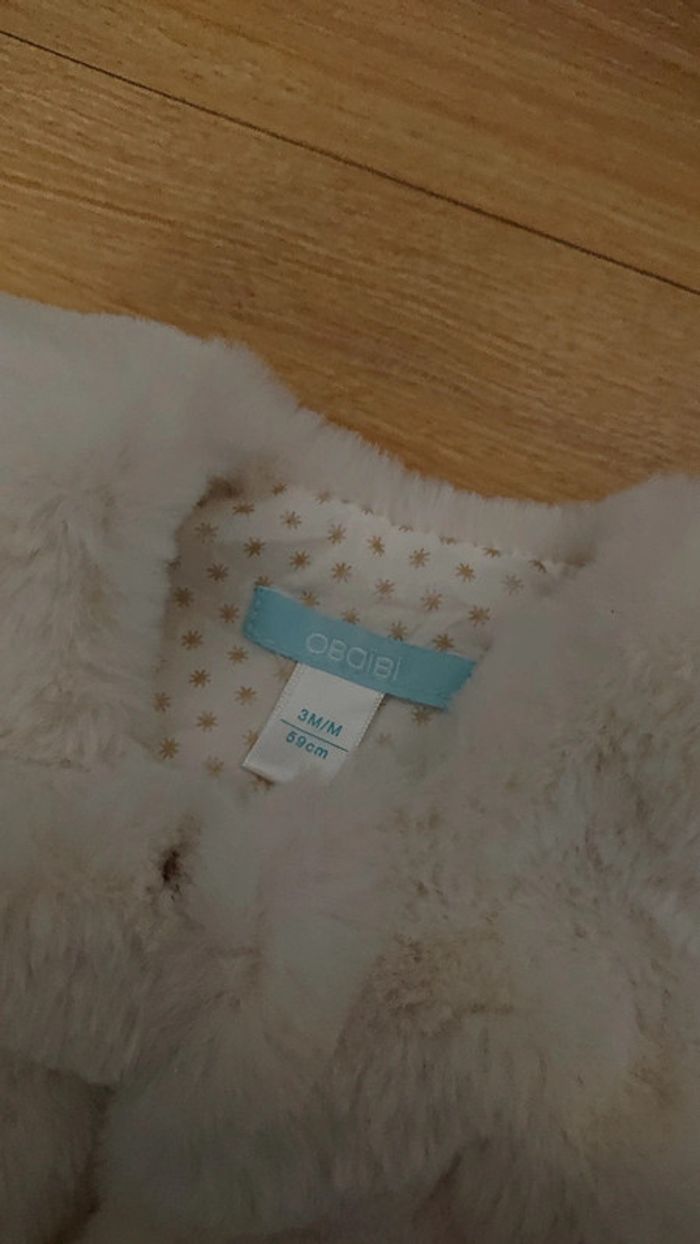 Veste sans manches toute douce blanche - photo numéro 3