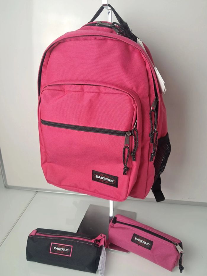 Eastpack pas sac à dos scolaire triple ouverture + 2 trousses neuf