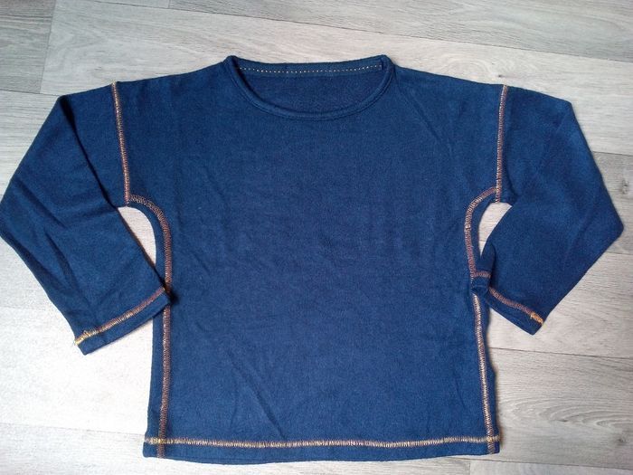 Pull fin 4 ans neuf