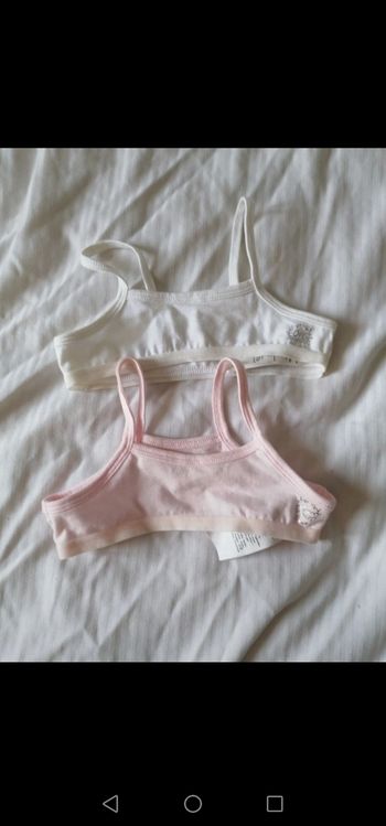 Lot de 2 brassières taille 2 ans