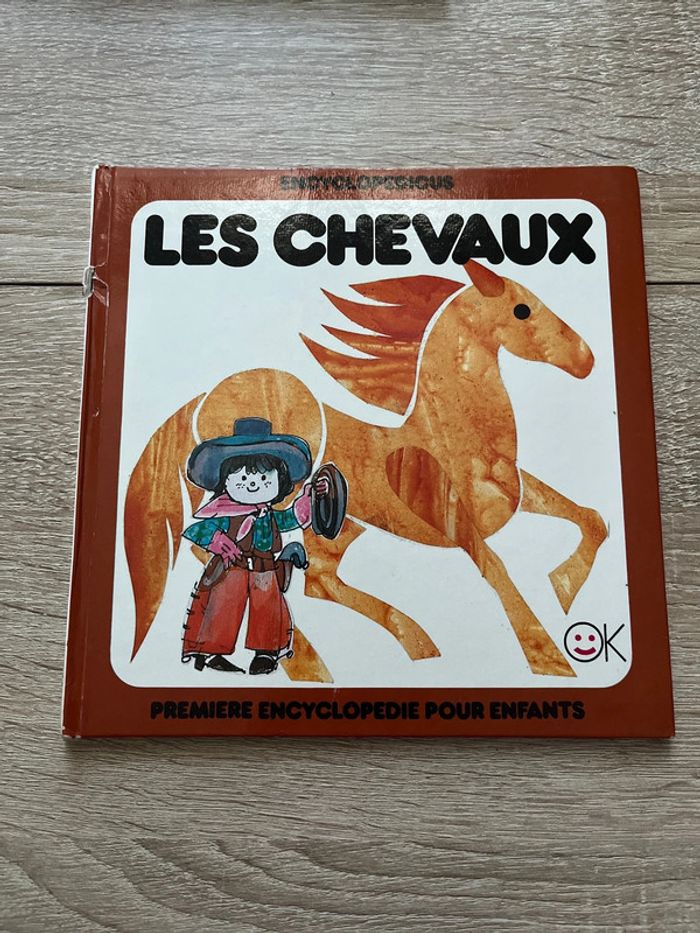 Livre première encyclopédie pour enfants Les chevaux