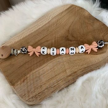 Attache-tétine en silicone personnalisé