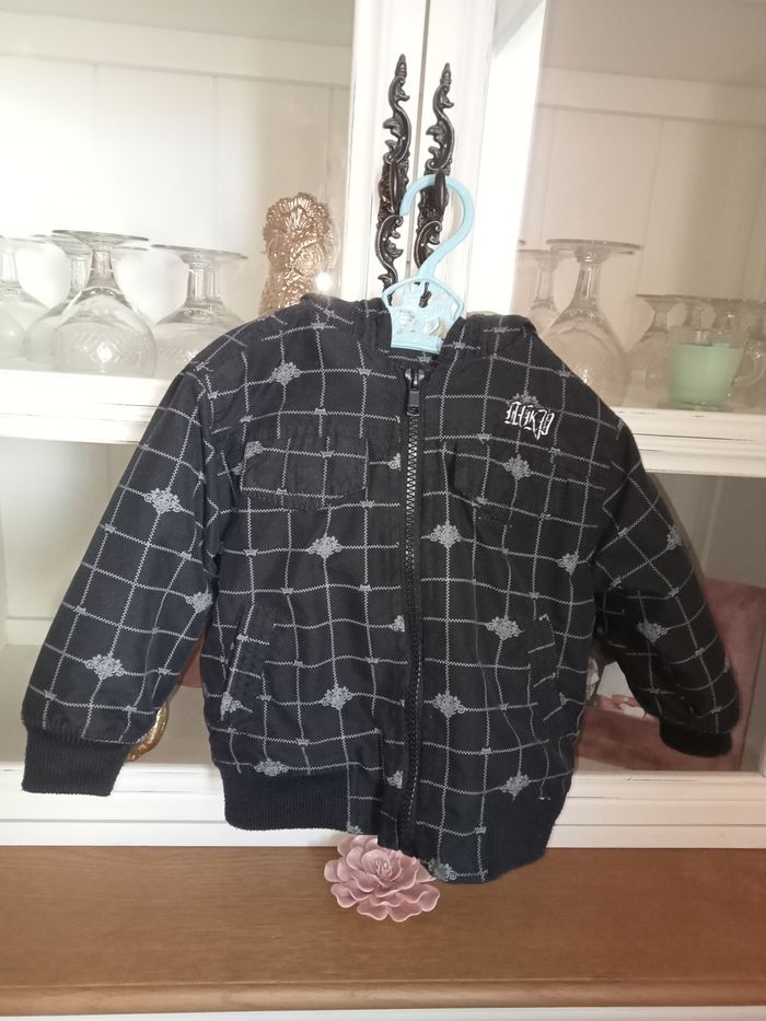 Blouson/ veste mi saison doublé bebe garçon taille 12 mois excellent état