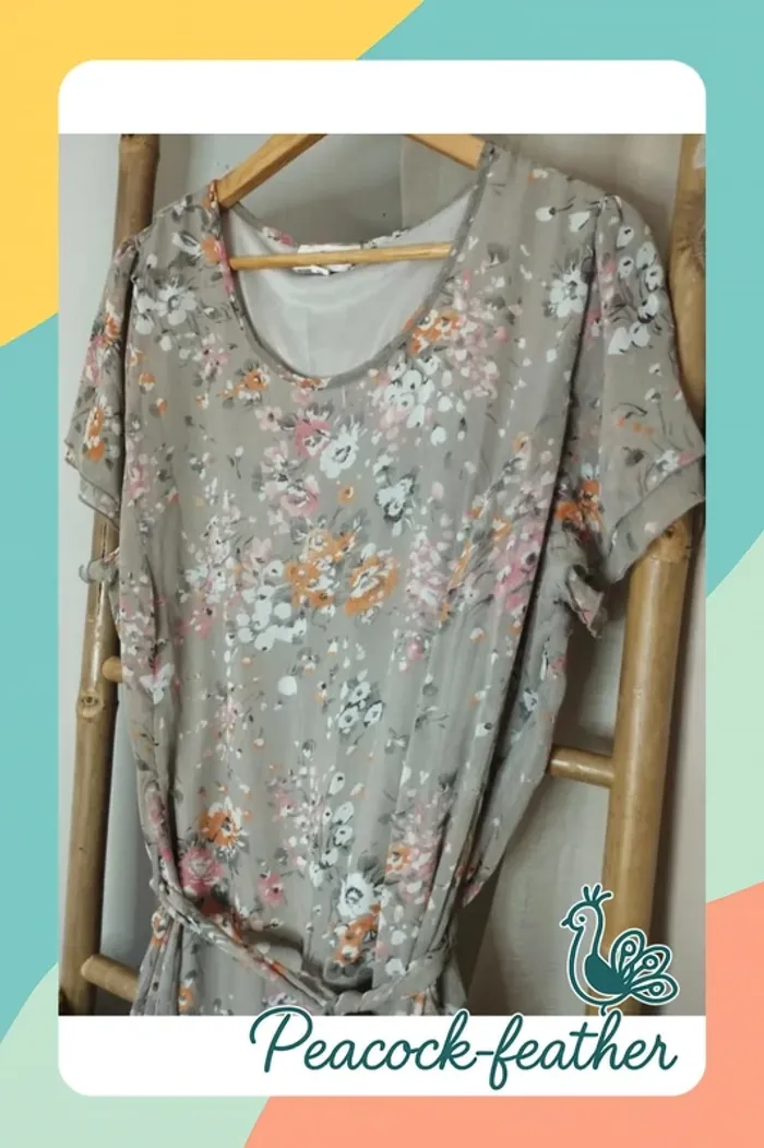 Robe beige fleurie afibel 56 neuve - photo numéro 2