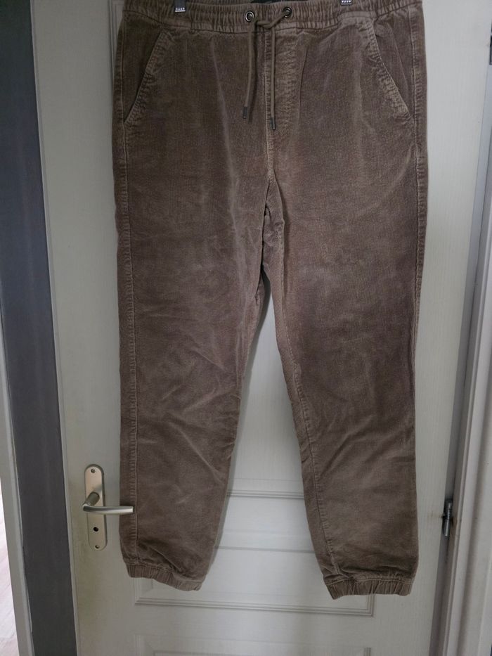 Pantalons en velours style cargo - photo numéro 2