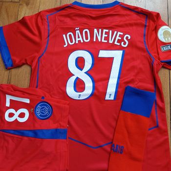 Kit football Joao Neves taille 14 ans PSG rouge extérieur 2026