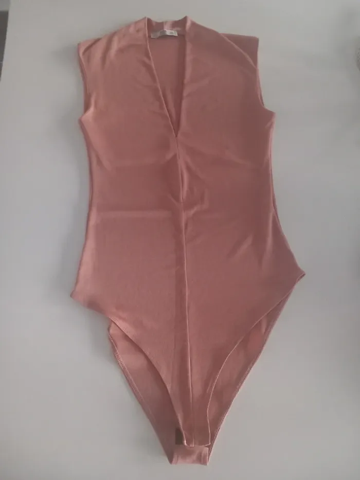 Body Zara neuf