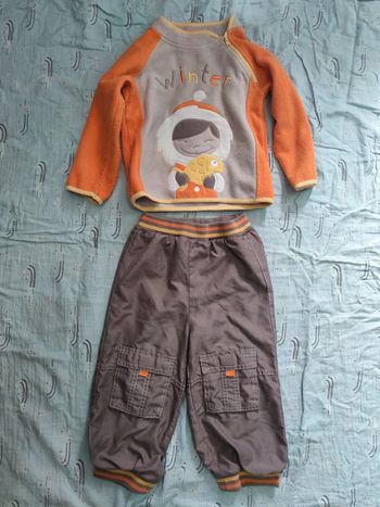 Ensemble pull/sweat et pantalon esquimau winter T.24 mois