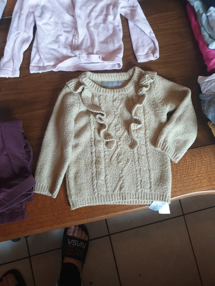 Lot vêtements fille 9/12 mois - photo numéro 2
