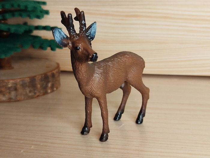 Figurine Chevreuil Animal de la forêt