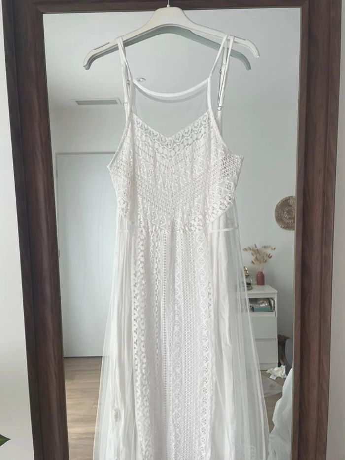 Robe longue dentelle - photo numéro 2